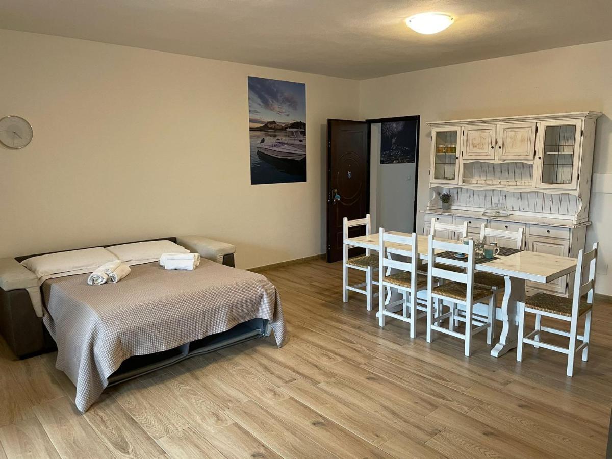 B&B Madie Castelsardo Eksteriør billede